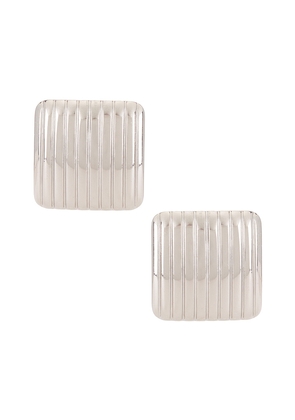 Cendre Mara Earrings in Metallic Silver.