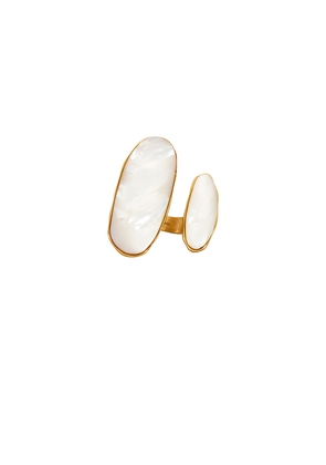 Cult Gaia Ami Ring in Ivory.