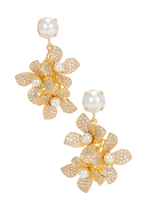 Anton Heunis Pearl Cluster Flower Pendant Earrings in Cream.