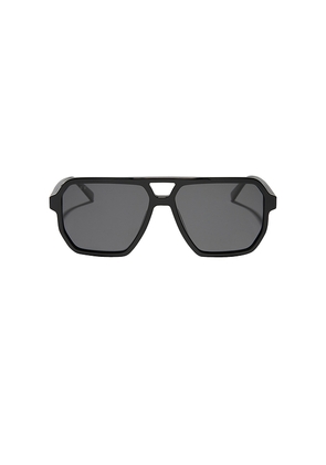 DIFF EYEWEAR Cameron Sunglasses in Black.