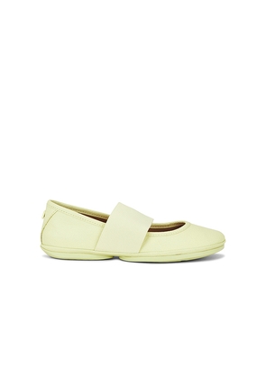 Camper Right Nina Flat in Yellow. Size 37. Also in 40, 41, 42.