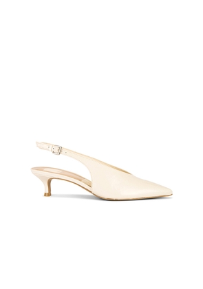 Dolce Vita Alenna Pump in Cream. Size 7. Also in 9.