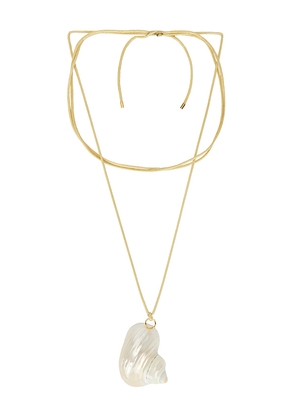 ANNI LU Shell On A String Necklace in Ivory.