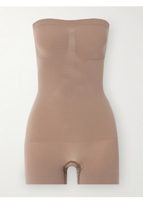 SKIMS - Seamless Sculpt Strapless Shortie Bodysuit - Sienna - Neutrals - XXS,XS,S,M,L,XL,2XL,3XL,4XL