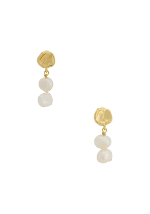 ANNI LU Pearly Drop Earring in Ivory.