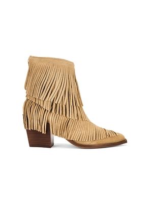 Dolce Vita Torey Boot in Tan. Size 6. Also in 6.5, 7, 7.5, 8, 8.5, 9, 9.5.