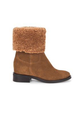 Dolce Vita Kedra H2O Boot in Brown. Size 10. Also in 6, 7.5, 8, 8.5, 9, 6.5, 7.