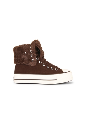 Converse Chuck Taylor All Star Fold-over in Chocolate. Size 10. Also in 5.5, 8, 9.