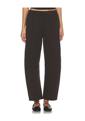 Citizens of Humanity Miro Sweatpant in Chocolate. Size L. Also in S, XL.