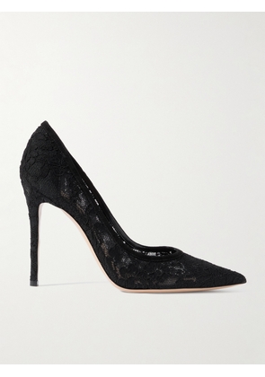 Gianvito Rossi - Claudia 105 Lace Pumps - Black - IT35,IT35.5,IT36,IT36.5,IT37,IT37.5,IT38,IT38.5,IT39,IT39.5,IT40,IT40.5,IT41,IT41.5,IT42