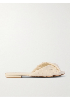 Bottega Veneta - Blink Intrecciato Leather Slides - Off-white - IT35,IT36,IT36.5,IT37,IT37.5,IT38,IT38.5,IT39,IT39.5,IT40,IT40.5,IT41,IT41.5,IT42