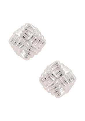 Heaven Mayhem Wind Earrings in Metallic Silver.