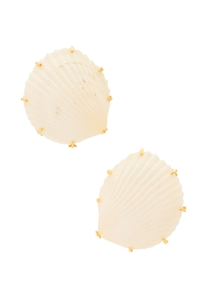 Jennifer Behr Deryn Earrings in Ivory.