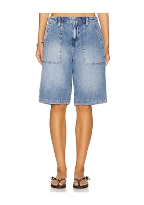 Good American Lite Linen Bermuda Short in Blue. Size 0. Also in 00, 12, 18, 2, 20, 22, 24, 4, 6, 8.