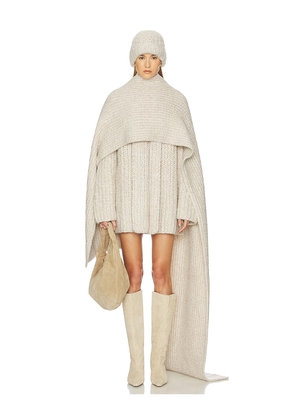 Helsa Joanie Scarf in Beige.