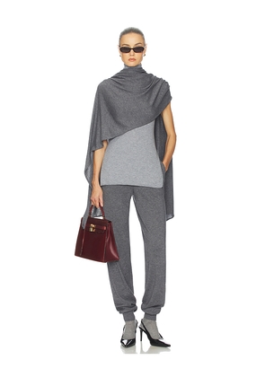 Helsa Kerstin Knit Shawl in Grey.