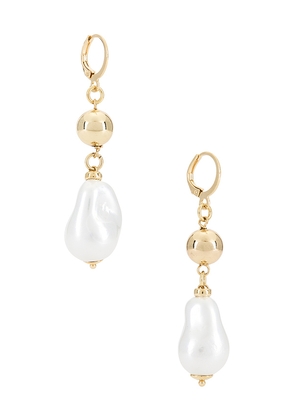 Maison Irem Ann Earrings in Metallic Gold.