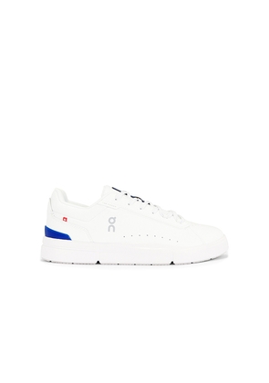On The Roger Advantage Tennis Shoe in White. Size 11.5. Also in 7, 7.5.