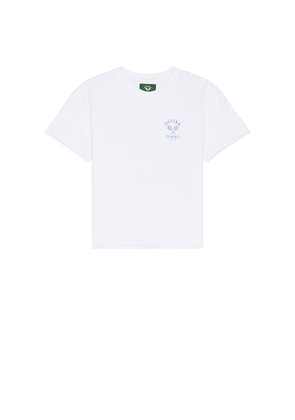 Oyster Court Undone Edge T-Shirt in White. Size L. Also in M, XL/1X.