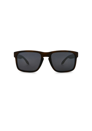 Oakley Holbrook Sunglasses in Brown.