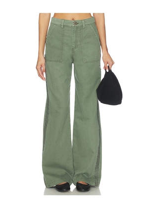 Le Superbe Everyday Brenda Tux Pant in Green. Size 0. Also in 2, 6.