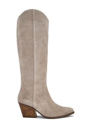 Seychelles Begging You Boot in Neutral. Size 10. Also in 6, 6.5, 7, 7.5, 8, 8.5, 9, 9.5.