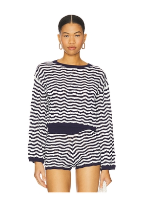 PQ Palmer Top in Navy,White. Size M-L. Also in XS-S.
