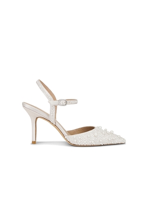 Stuart Weitzman Bliss 85 Pump in Ivory. Size 6. Also in 8, 9.