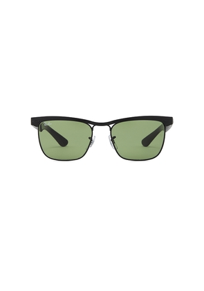 Ray-Ban Wayfarer Deluxe in Black.