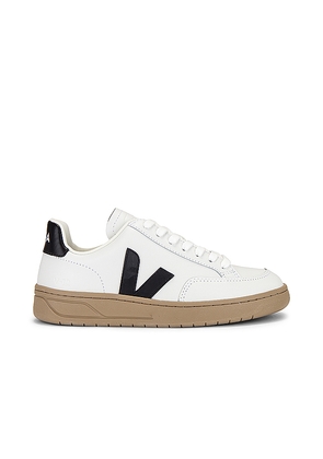 Veja V-12 Sneaker in White. Size 38. Also in 39.