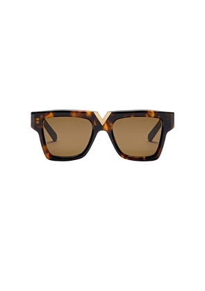 Valentino Garavani V Gold Sunglasses in Brown.