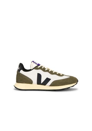 Veja Rio Branco II Sneaker in Green. Size 40. Also in 41, 42, 43, 44.