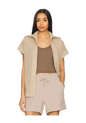 Varley Gianna Zip Through Vest in Beige. Size M. Also in S, XL.