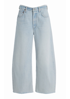 Agolde Low Curve Fray Rigid Mid-Rise Barrel-Leg Jeans - Moda Operandi