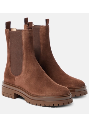 Gianvito Rossi Chester suede Chelsea boots