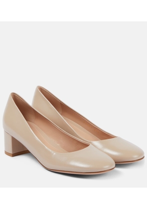 Gianvito Rossi Leather pumps
