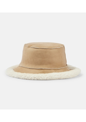 Brunello Cucinelli Reversible shearling bucket hat