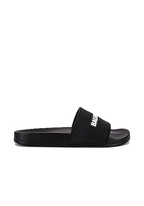 Balenciaga Logo Pool Slide in Black & White - Black. Size 39 (also in 40, 41, 43, 45, 42).