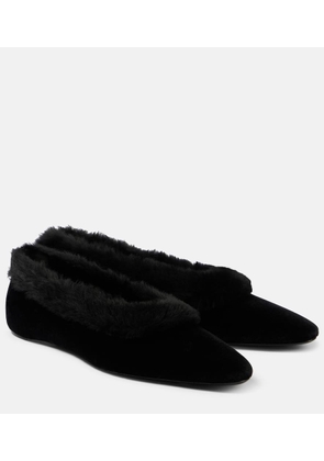 Toteme Shearling-trimmed velvet ballet flats