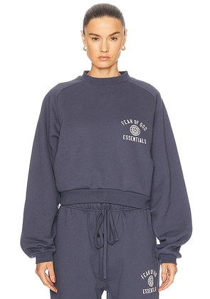 Fear of God ESSENTIALS Cropped Crewneck Sweatshirt in Marine - Blue. Size L (also in ).