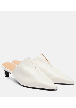 Tod's 40 leather mules