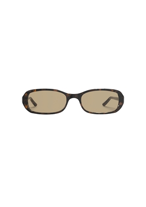 Chimi Code Sunglasses in Brown.