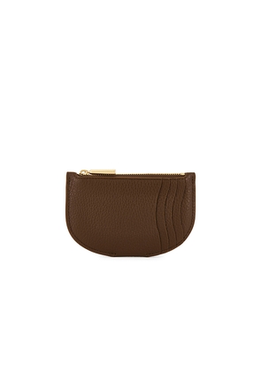 Cuyana Cardholder in Brown.