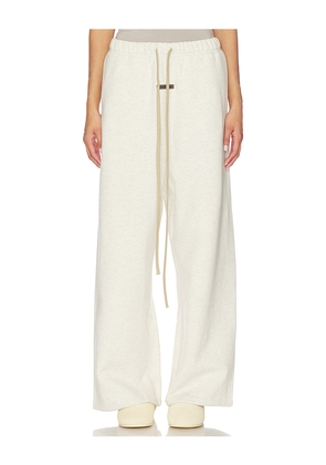 Fear of God ESSENTIALS Lounge Sweatpant in Grey. Size L. Also in XXS, XS, S, M, XL.