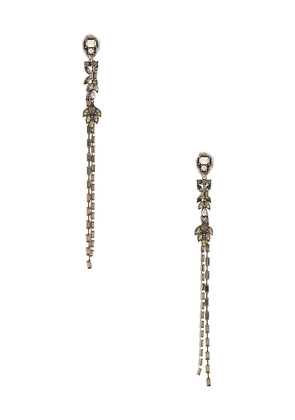 SHASHI Henriette Earring in Metallic Silver.