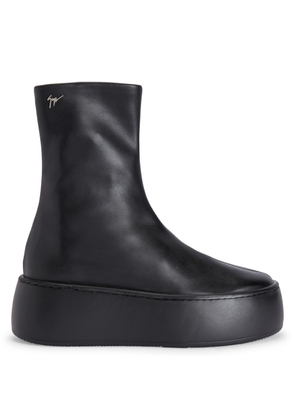 Giuseppe Zanotti GZ LEAGUE MAXI