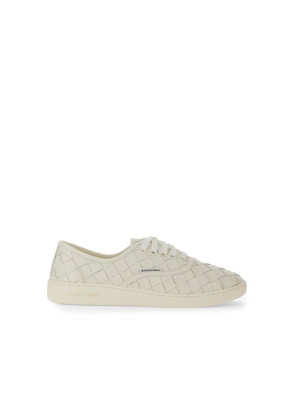 Bottega Veneta White Calfskin Low Top Sneakers - EU39/US6