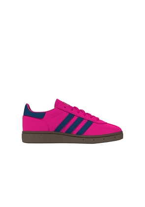adidas Originals Kids Handball Spezial in Fuchsia. Size 11. Also in 12, 13.