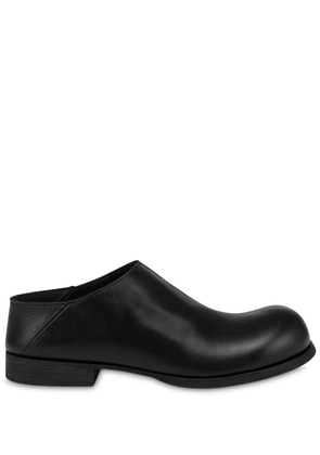 Moschino leather slip-on shoes - Black