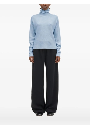 MARK KENLY DOMINO TAN Krystal ribbed turtleneck cashmere sweater - Blue